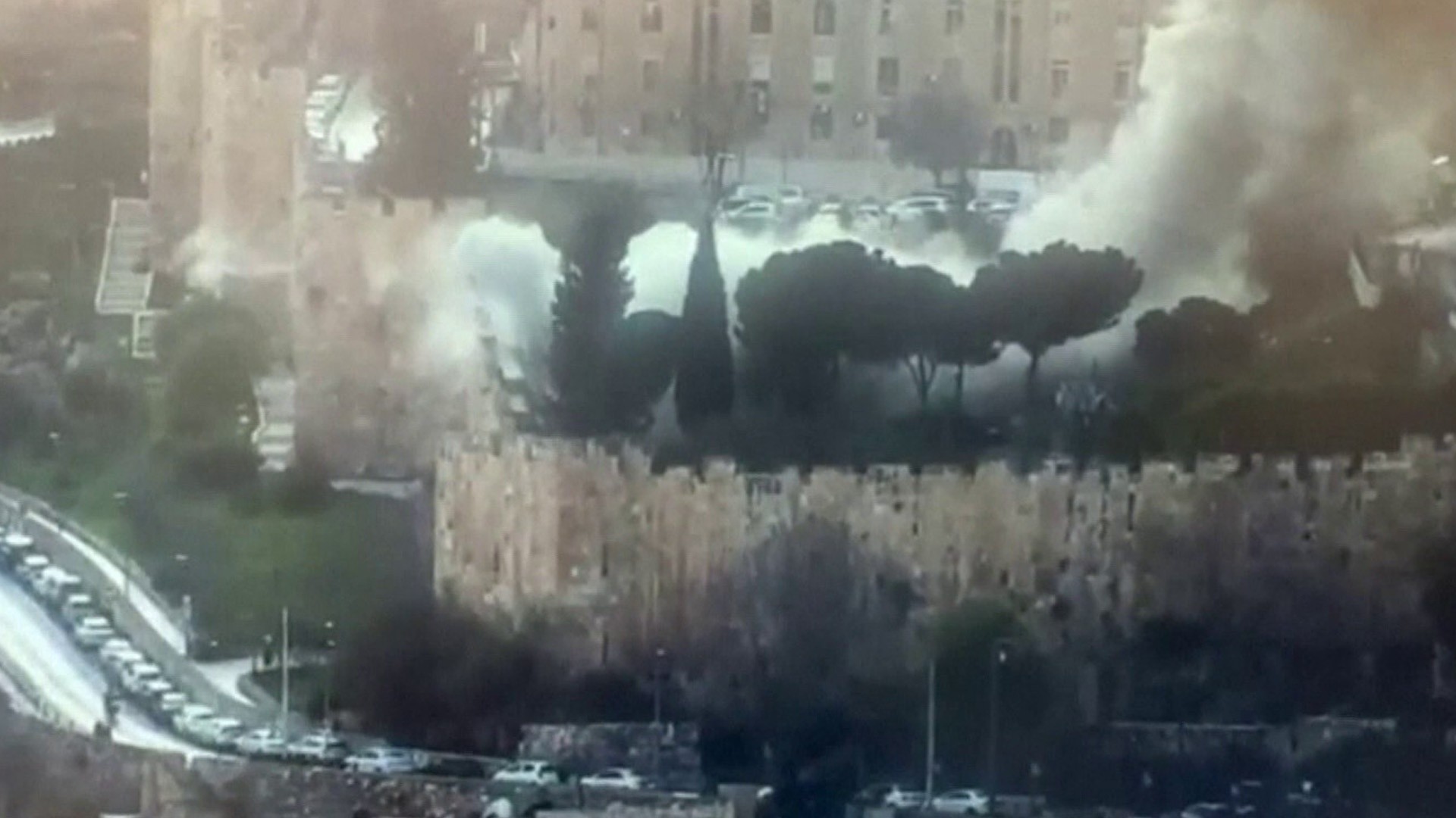 Iran says its major nuclear facility was hit as attacks escalate<br>