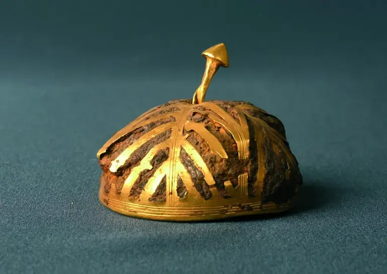 Archaeologists found a strange metal from beyond Earth hidden in 3,000 ...
