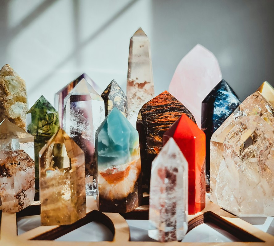 Answer these 5 questions and find your perfect healing crystal
