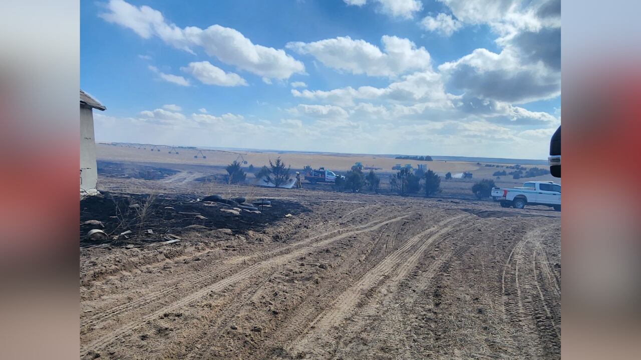 AA1Z82ME Lincoln Fire and Rescue Shares Wildfire Photos, Warns Residents Against Burning During Red Flag Alert