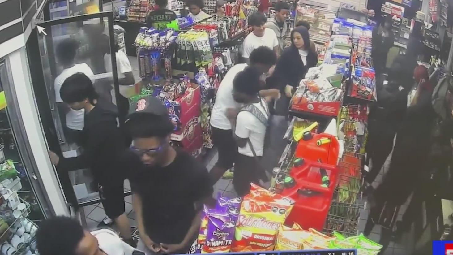 Teens ransack Sacramento convenience store