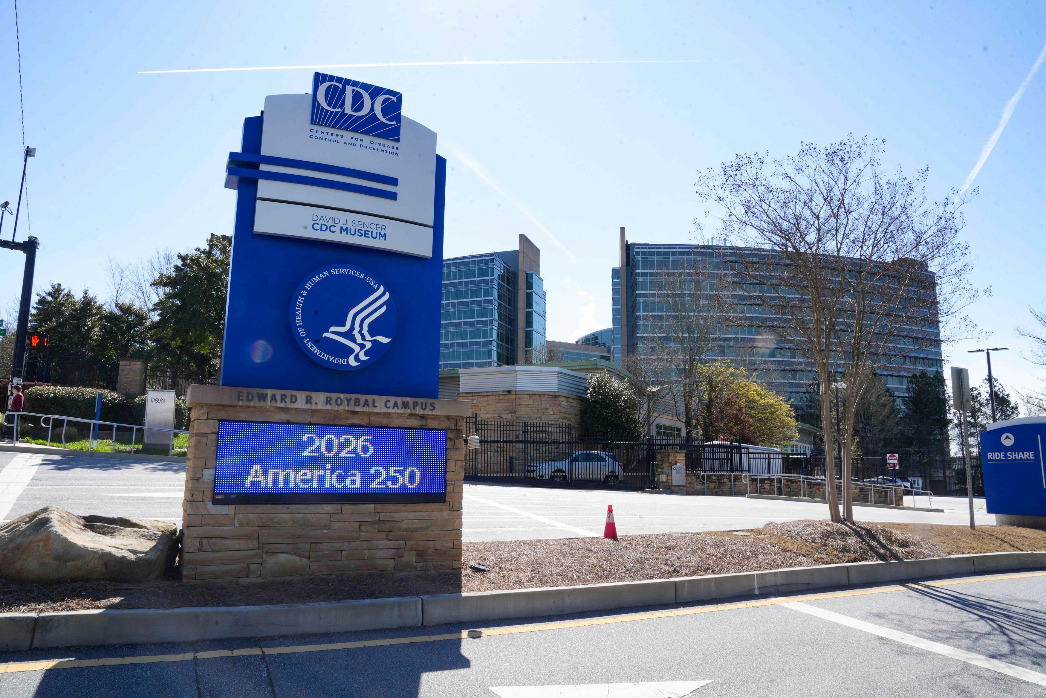 White House navigates vaccine politics, midterm risks in CDC director search<br><br>