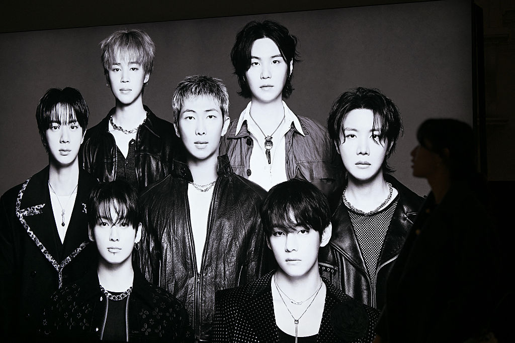 Màn tái xuất của BTS xác lập những con số khủng