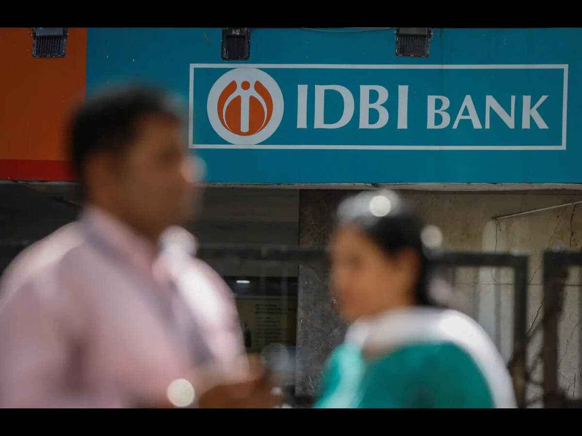 Govt may consider OFS option for raising public float in IDBI Bank