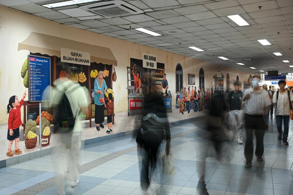 The muralist who once looked down on mural art