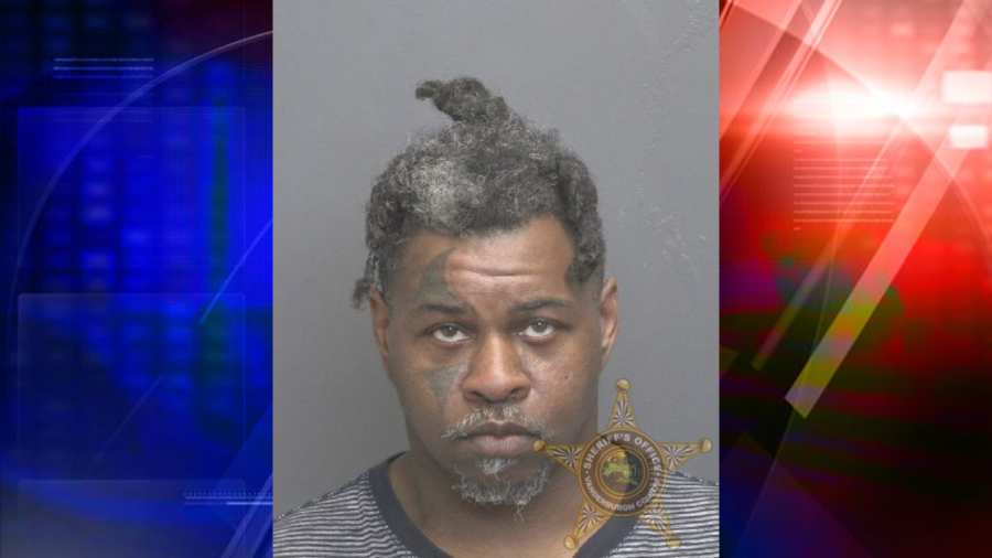 Evansville man arrested after threatening person with knife