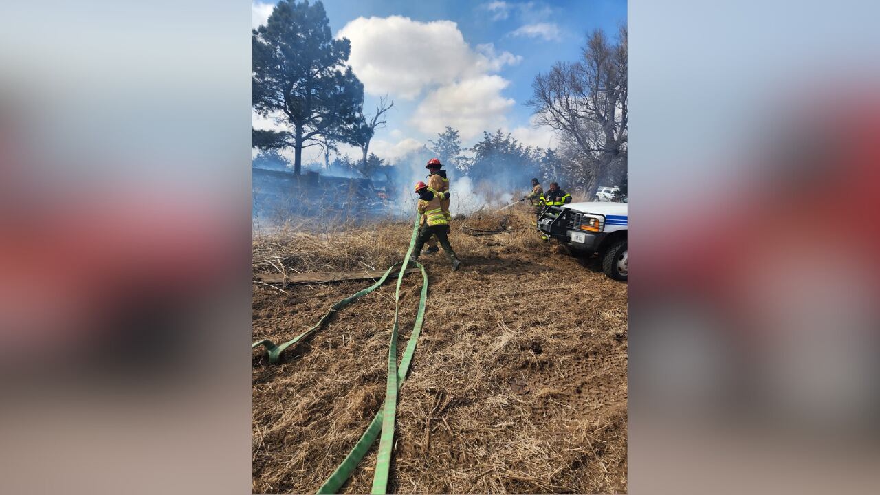 AA1Z8f9v Lincoln Fire and Rescue Shares Wildfire Photos, Warns Residents Against Burning During Red Flag Alert