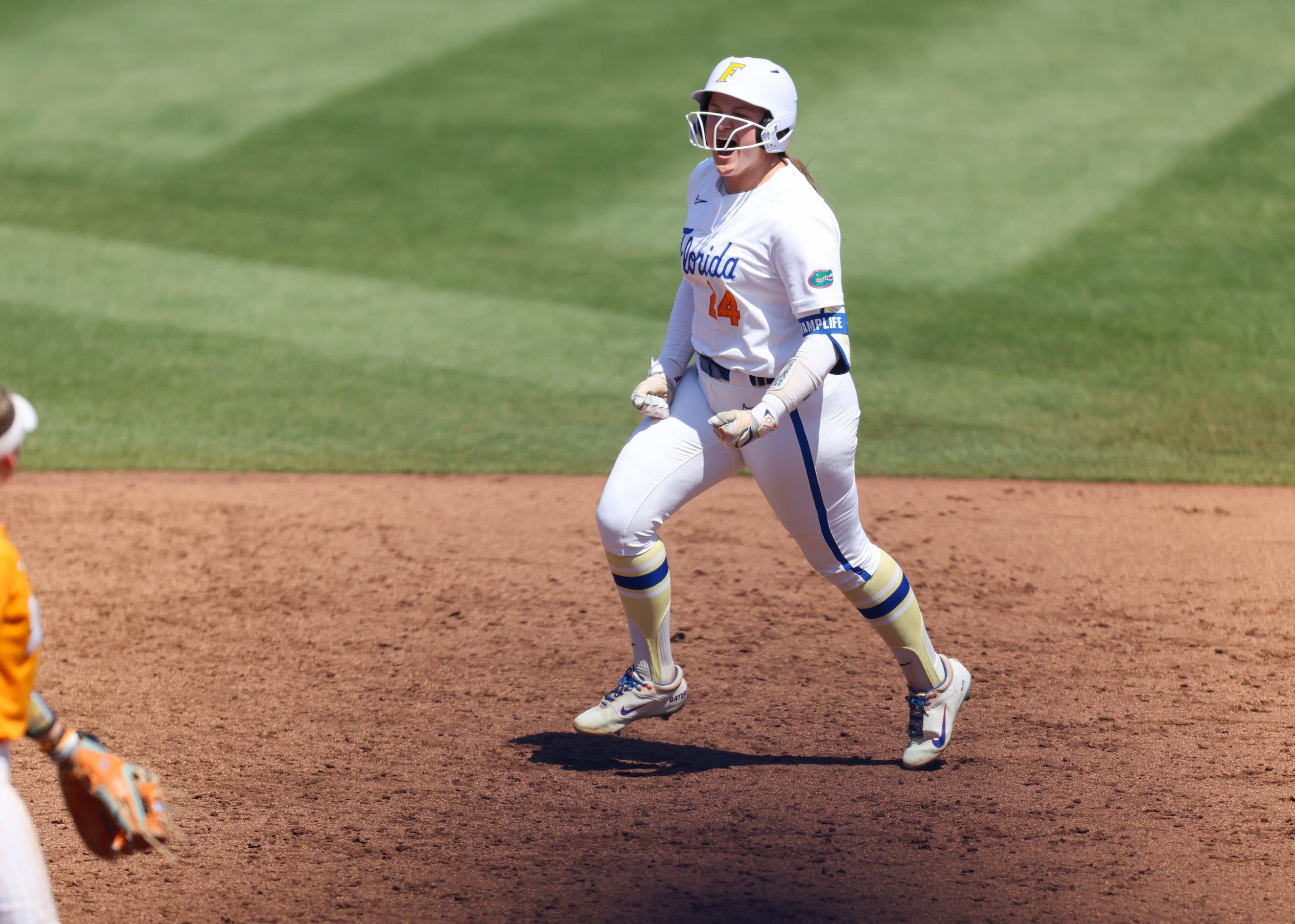 Florida Softball Vs Tennessee Updates Gators Bats Explode To Even SEC