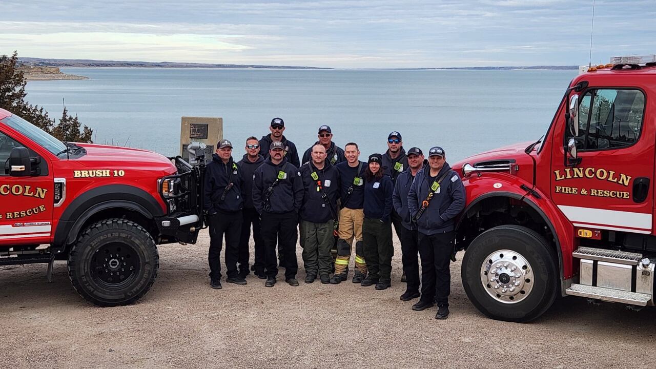 AA1Z8keT Lincoln Fire and Rescue Shares Wildfire Photos, Warns Residents Against Burning During Red Flag Warning