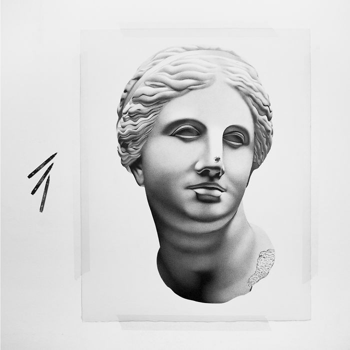 50 ultra-realistic pen drawings of pop culture objects