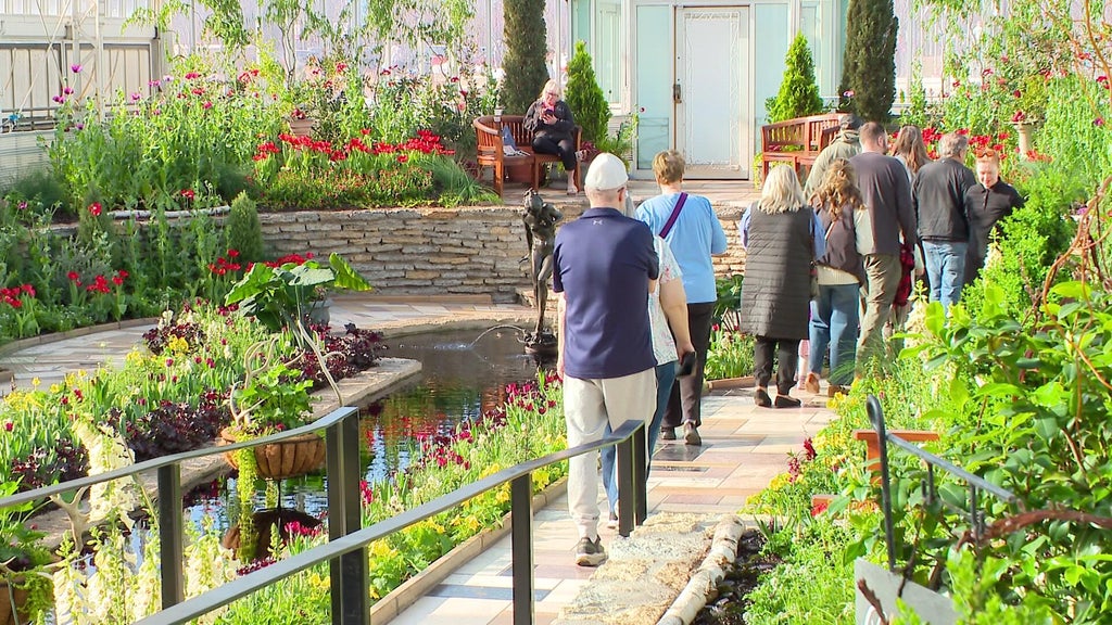 Minnesotans celebrate spring as temps reach 70s: 