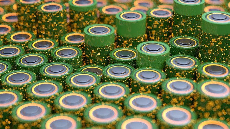 Do 'B' size batteries exist? Why this type was forgotten