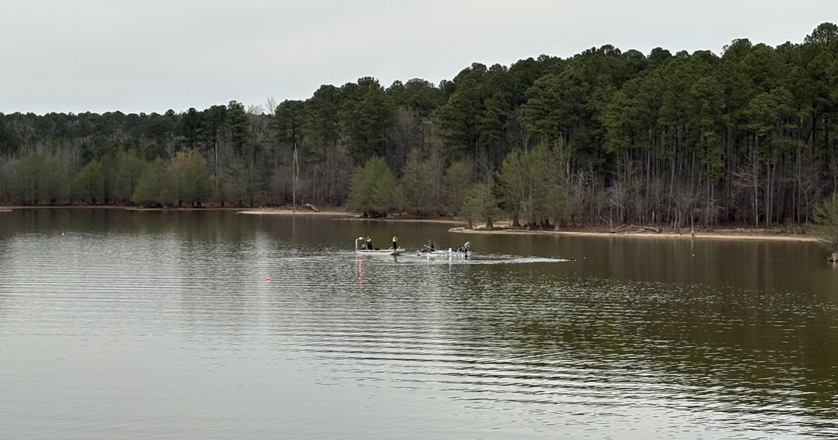 Man's body pulled from Falls Lake, Wake deputies say