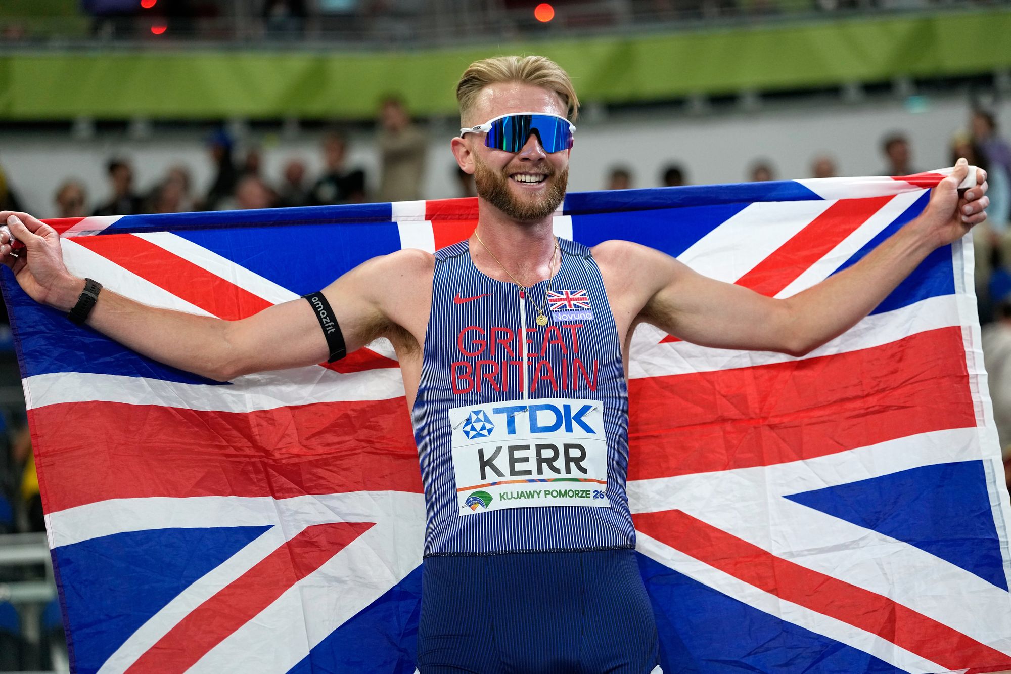 Kerr defeats rival Hocker to reclaim 3,000m world indoor gold