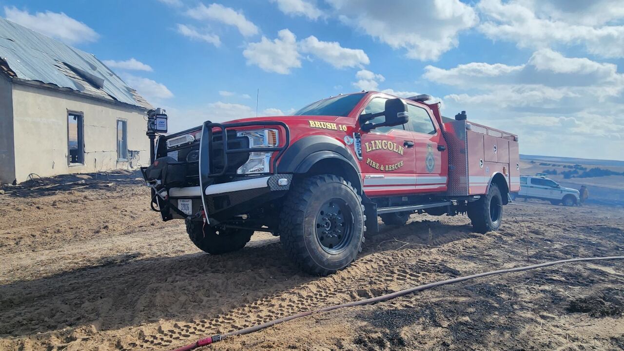 AA1Z8uJW Lincoln Fire and Rescue Shares Wildfire Photos, Warns Residents Against Burning During Red Flag Alert