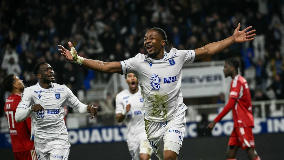 Le Vaudois marque des points : Bryan Okoh réussit un doublé avec Auxerre