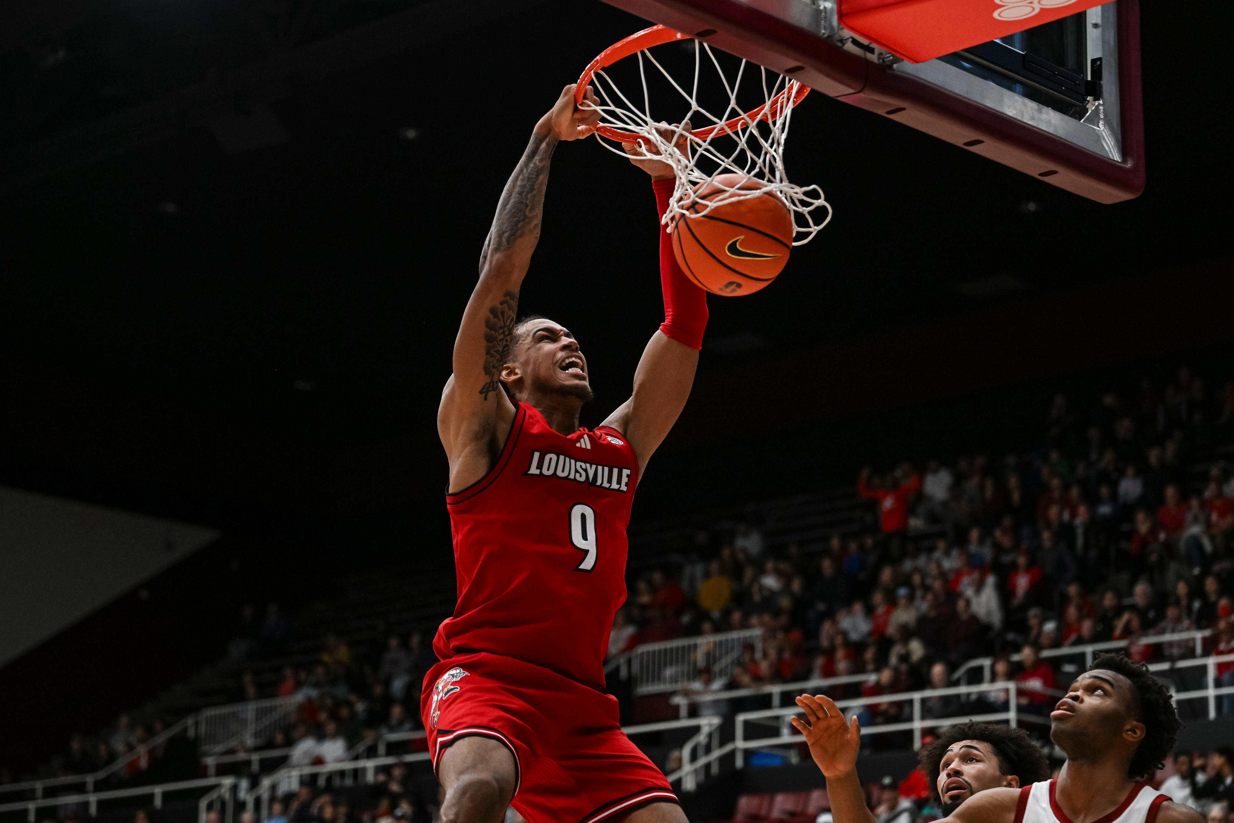 Louisville basketball's Khani Rooths will enter NCAA transfer portal