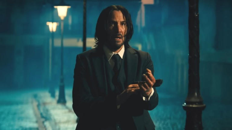 Keanu Reeves has a clause in his contracts prohibiting unapproved ...