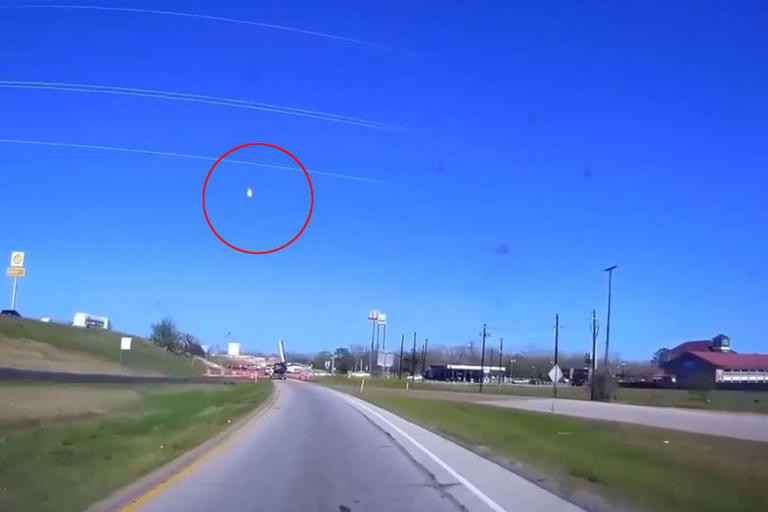 Meteor crashes through Houston woman’s roof into her home as fireball ...