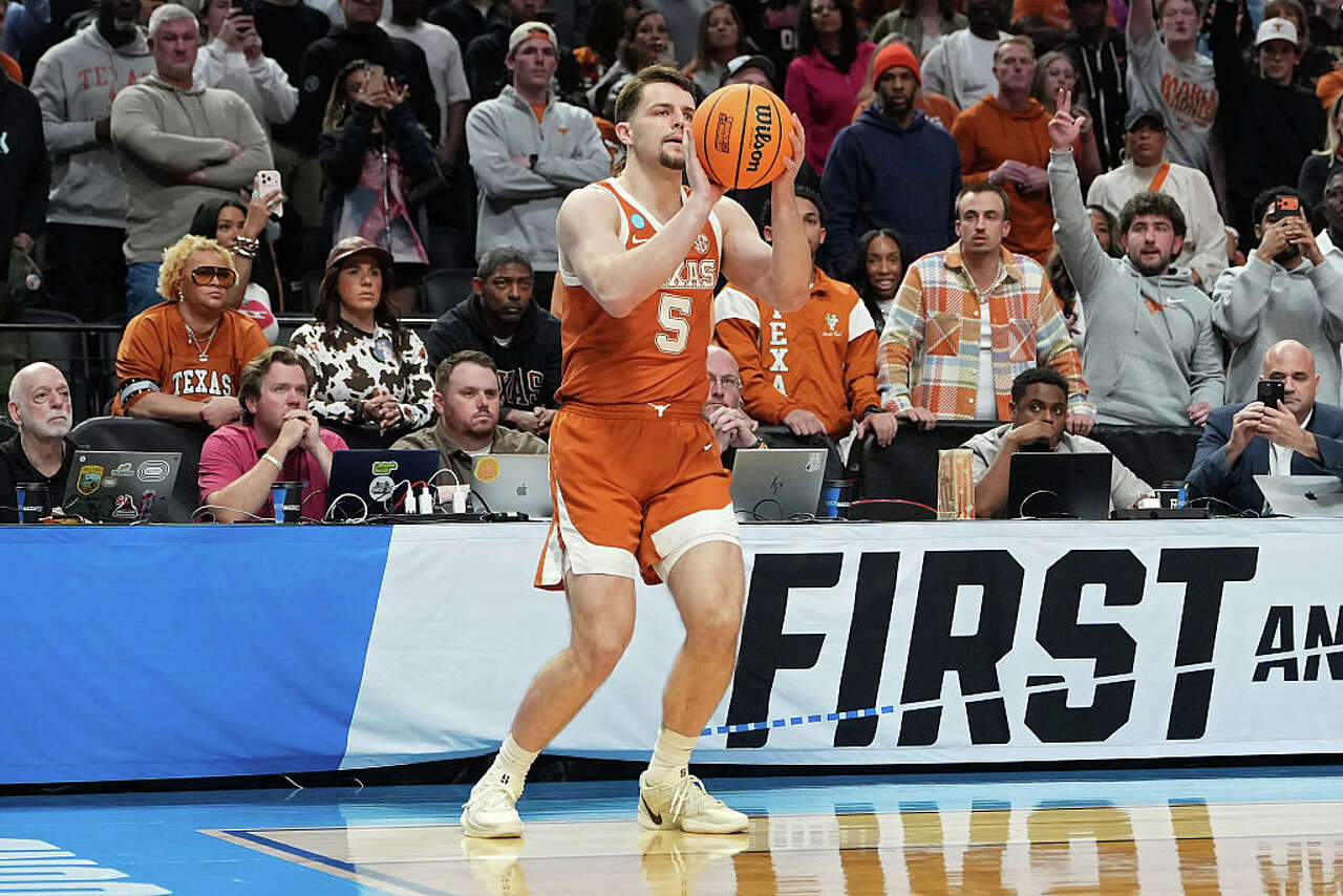 Texas basketball is back in the Sweet 16 thanks to some unlikely heroes ...