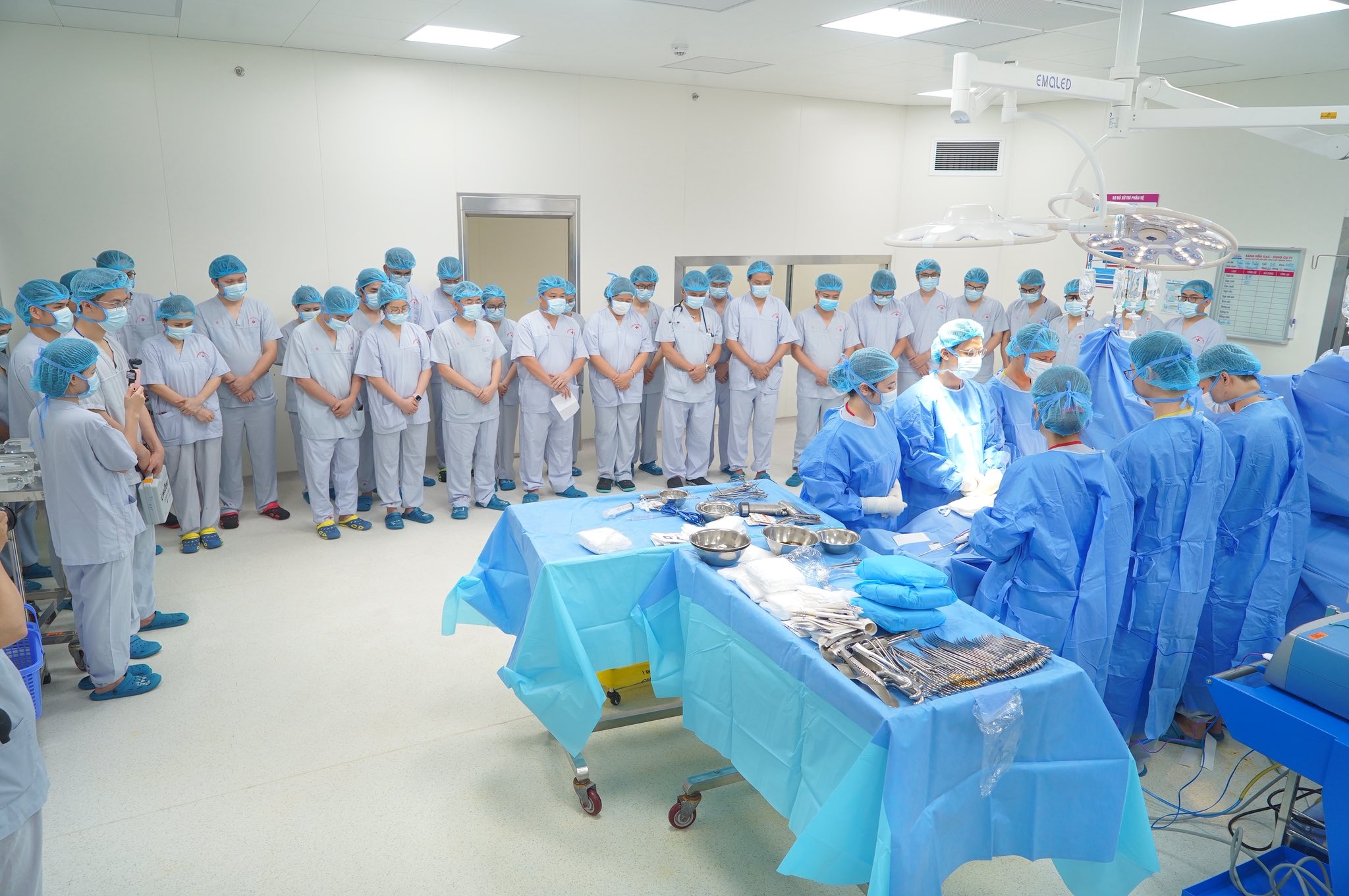 Nghĩa cử của người vợ hiến tạng chồng chết não cứu 6 người