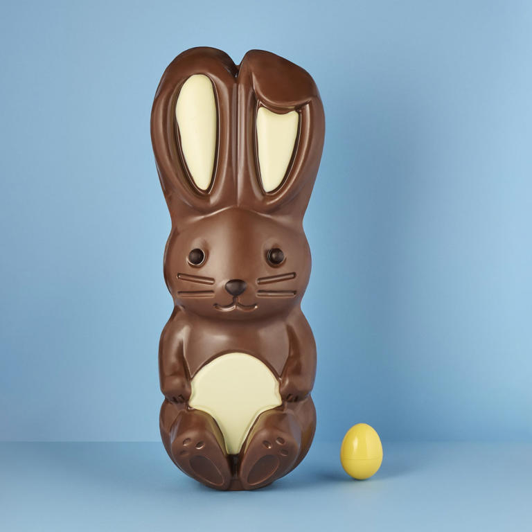 Costco selling 10-pound chocolate Easter bunny. See the massive candy