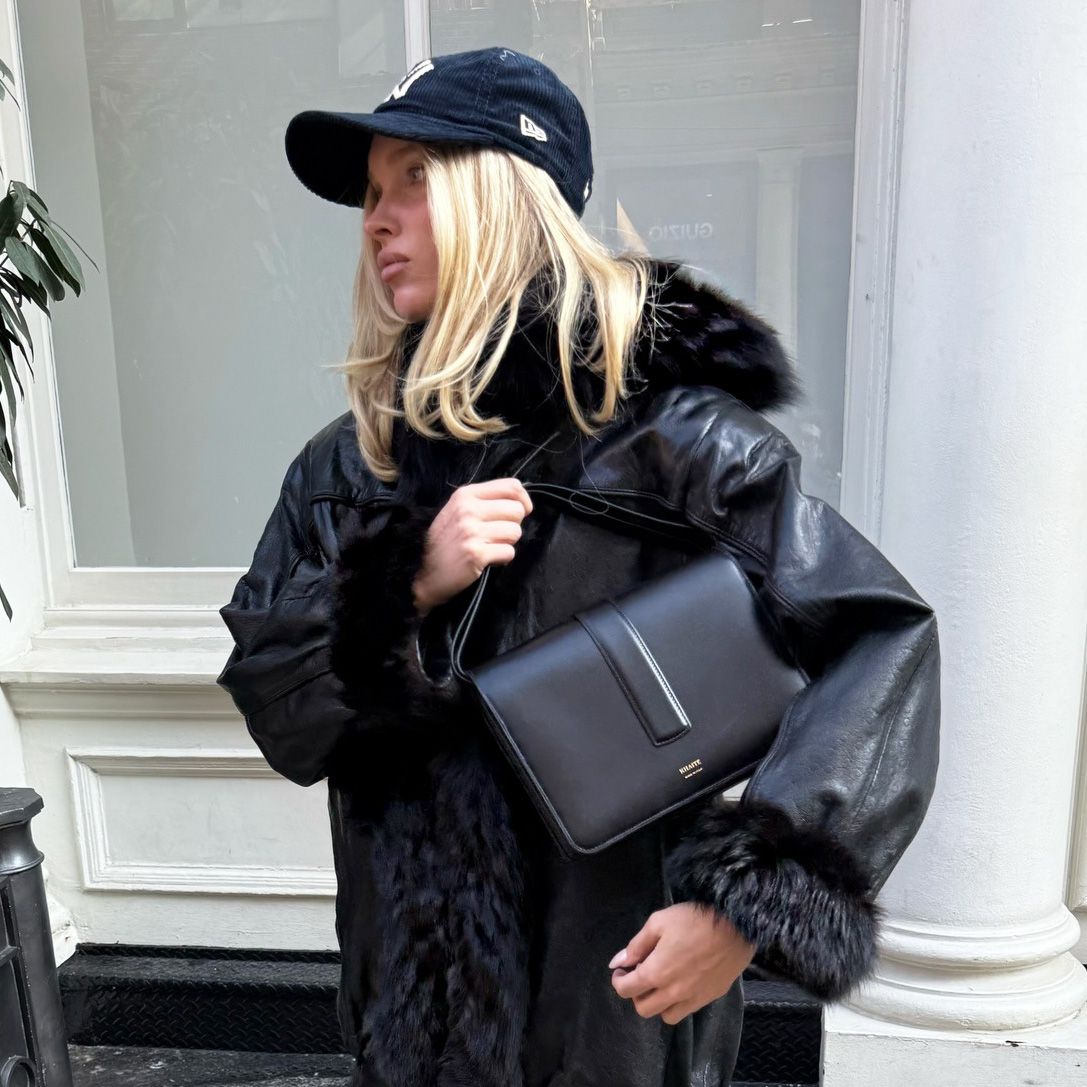 This is the jeans color trend everyone is wearing with high heels (no ...