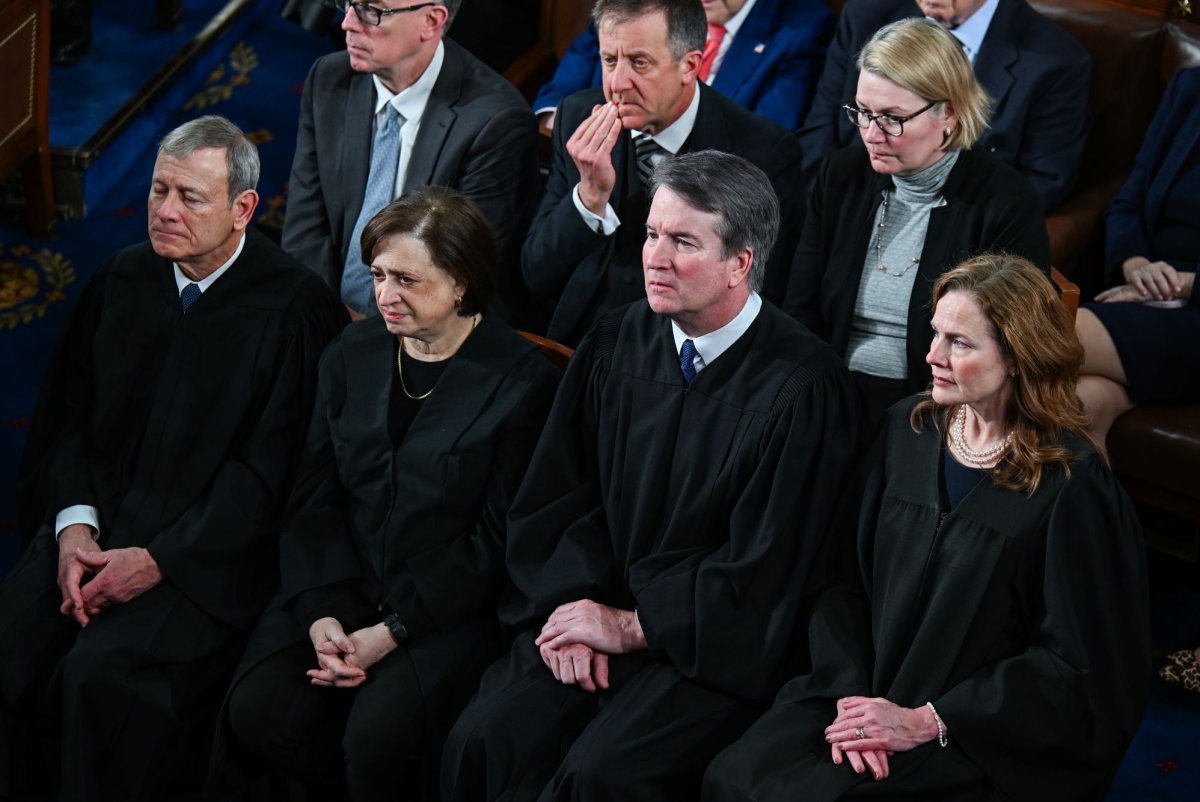 US Supreme Court to consider mail-in ballot deadline case Monday