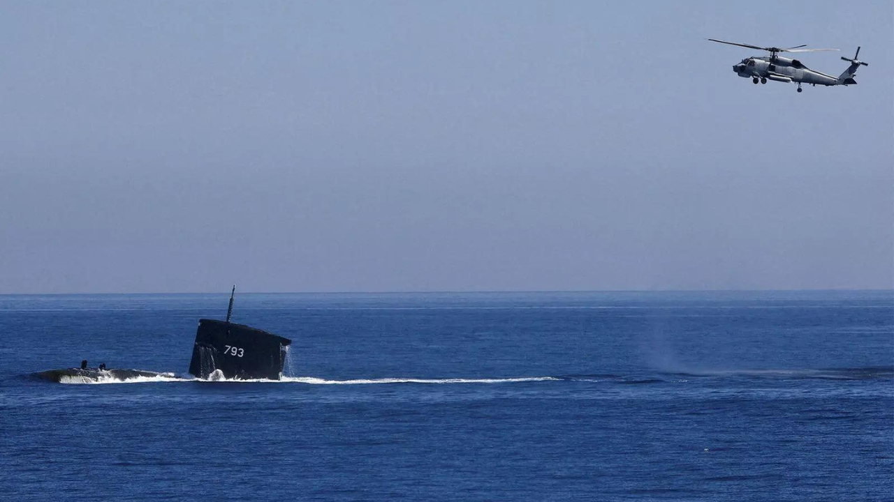 Strait of Hormuz choked by war: Shipping plunges 95%, 20,000 seafarers ...