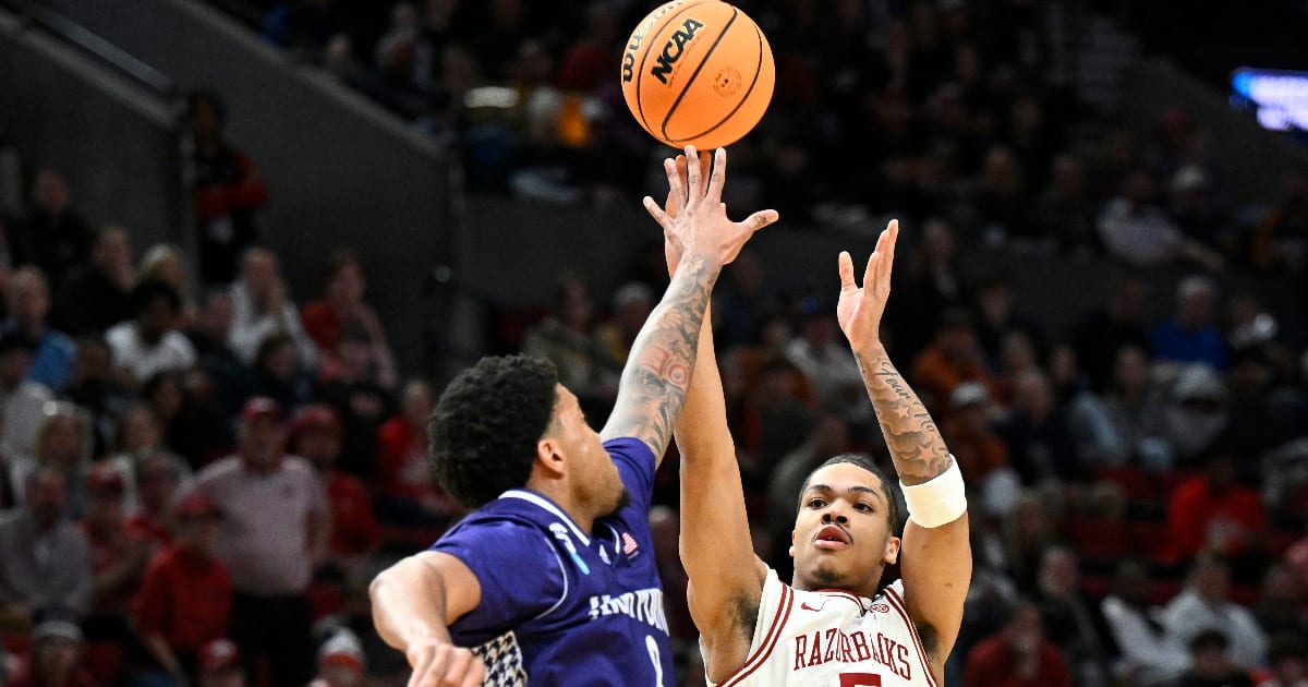 Razorbacks reach sweet high point for second straight season: Social ...