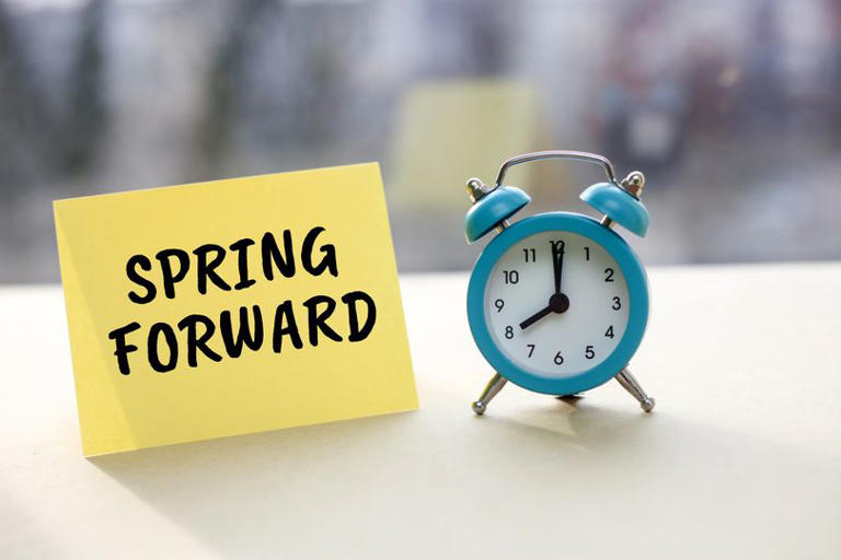 The exact date clocks change in Ireland as brighter evenings and 8pm ...