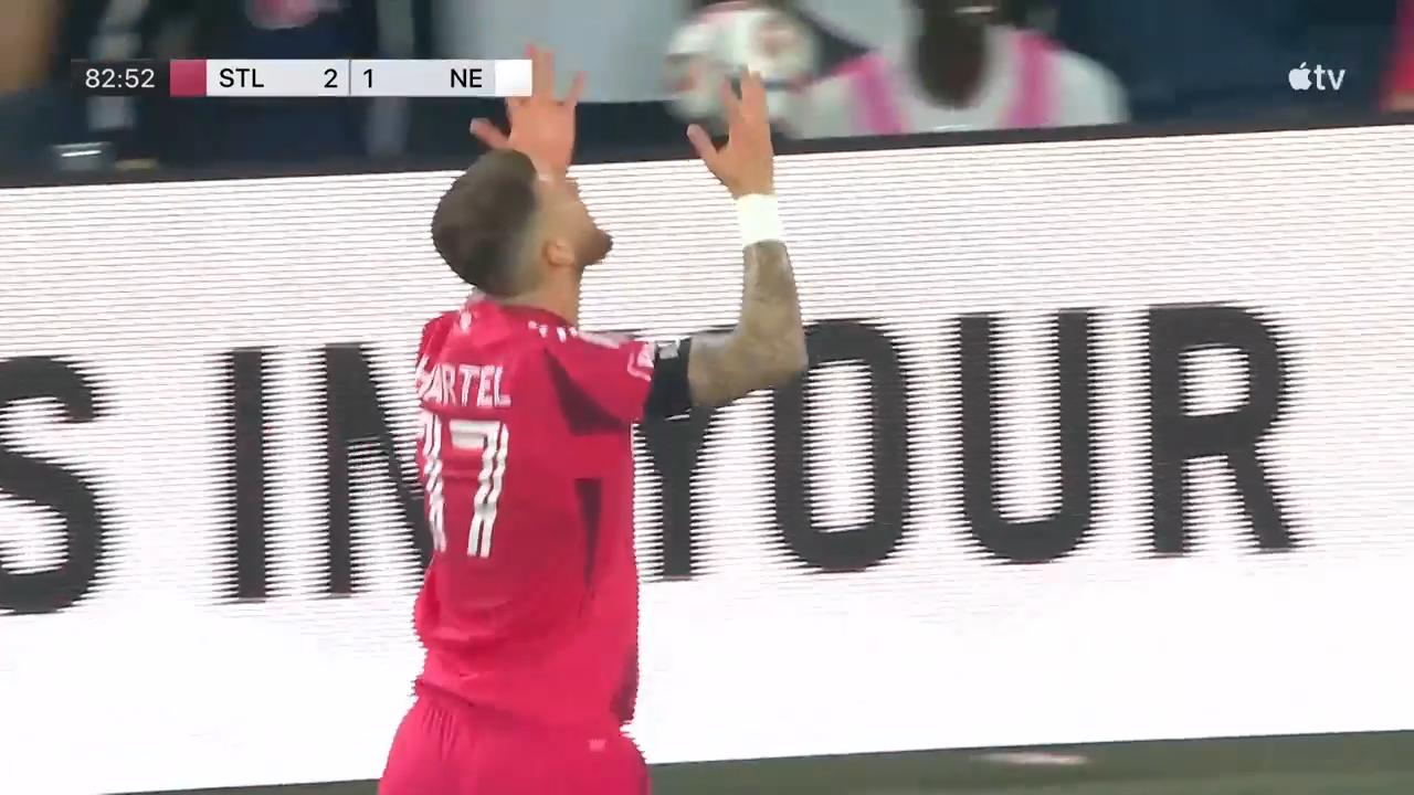 Moment: Marcel Hartel scores spectacular strike from long distance to ...