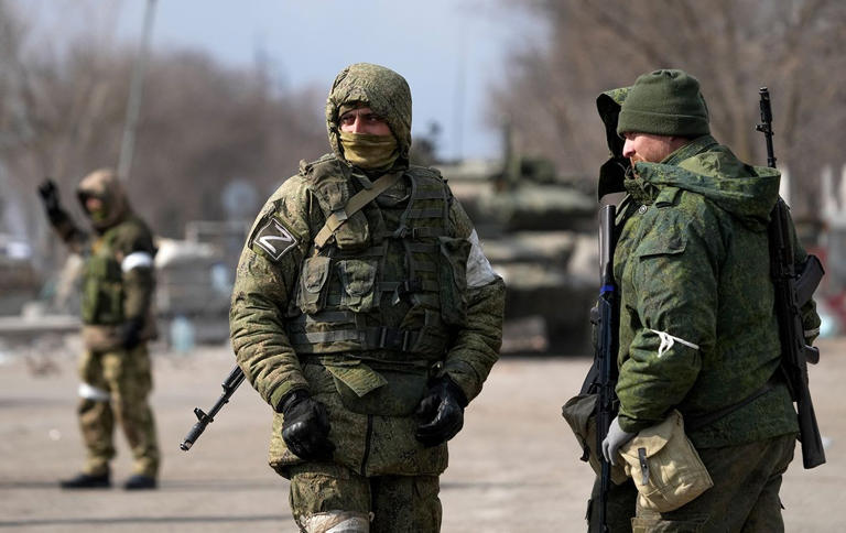 Russian forces regroup, prepare new offensives near Kharkiv