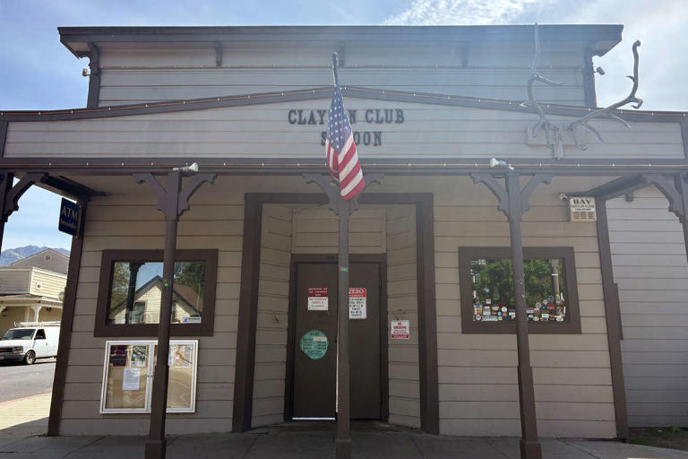 'A piece of America': One of California's oldest bars is closing after ...
