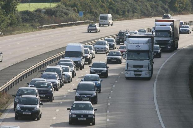 Drivers urged to avoid M27 as police deal with ongoing incident