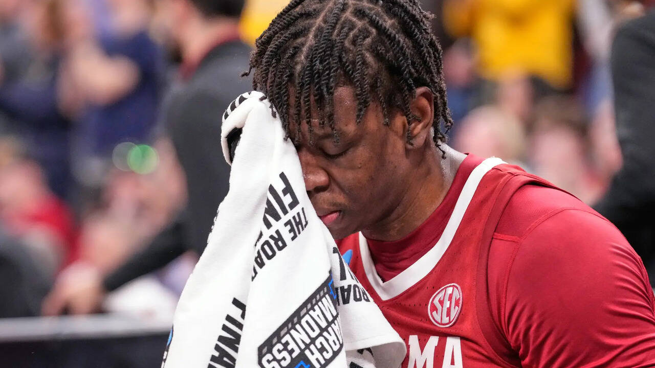 Michigan dominates Alabama with strong defensive performance in Sweet 16