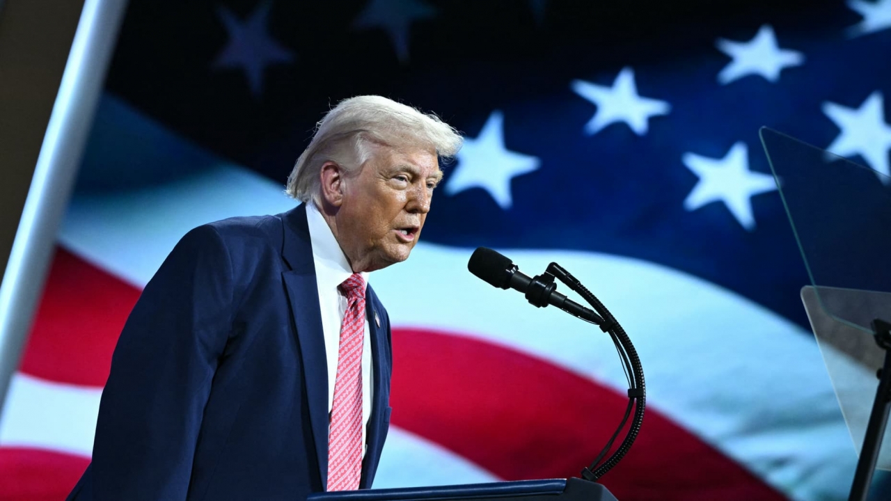 Tổng thống Mỹ muốn đổi tên eo biển Hormuz thành eo biển Trump