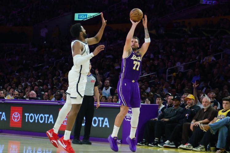 NBA. Le Thunder d’Oklahoma retrouve le succès, 41 points pour Doncic ...
