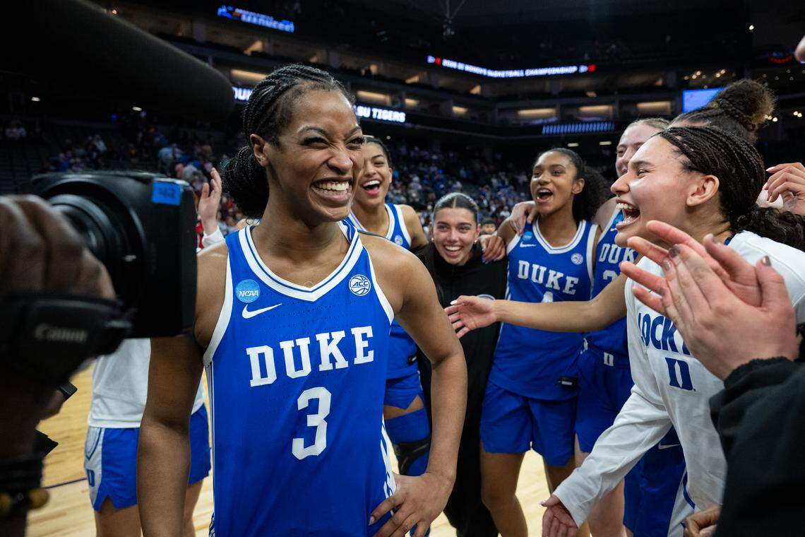 Duke's Ashlon Jackson stuns LSU with game-winning buzzer-beater in ...