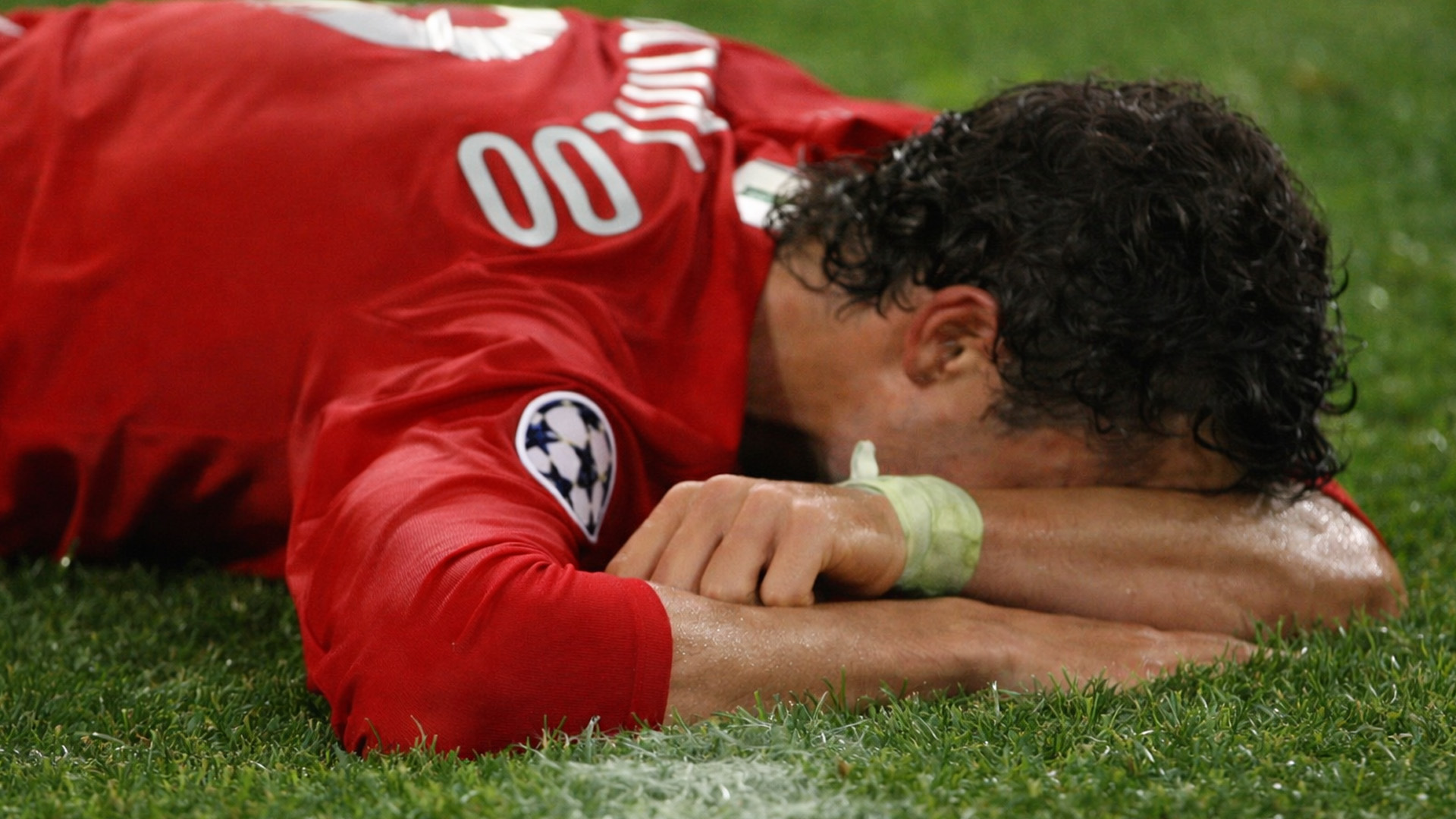 A powerful reminder for football players facing tough times
