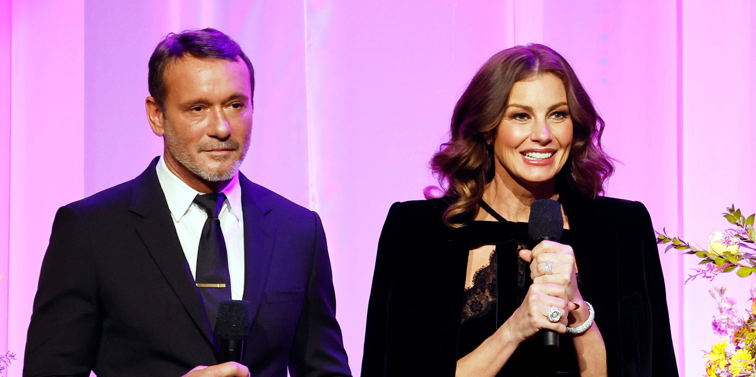 Faith Hill makes rare appearance in support of husband Tim McGraw<br>