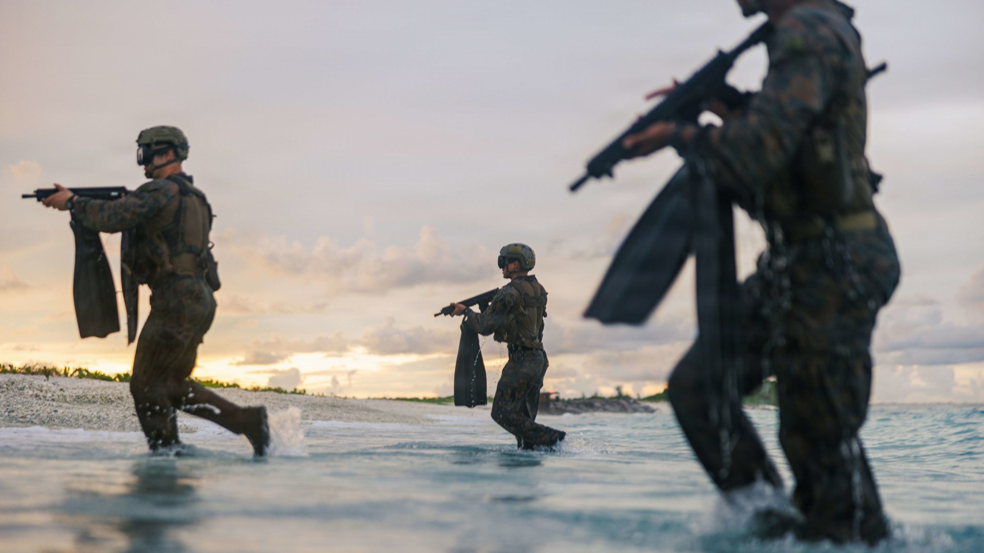 US sends thousands of Marines to the Middle East—here’s what we know<br>