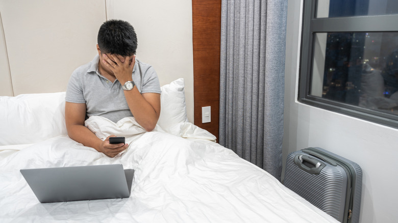 12 things to do immediately if your flight is delayed