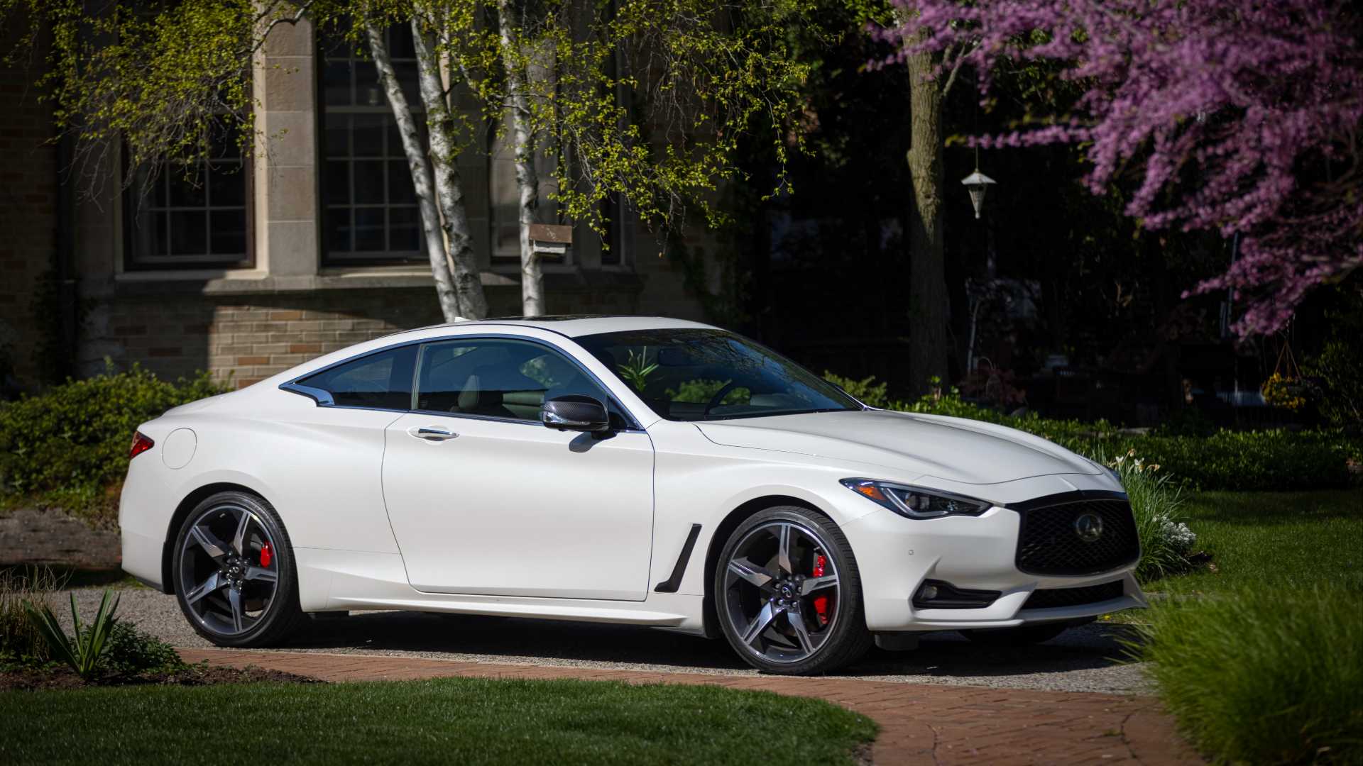 2022 infiniti q60 red sport 400 front