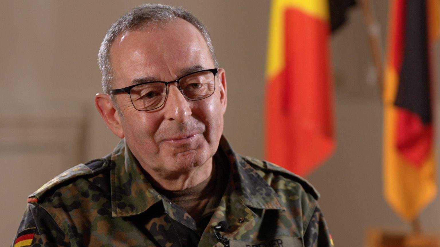 Breuer ingressou nas Forças Armadas alemãs no auge da Guerra Fria