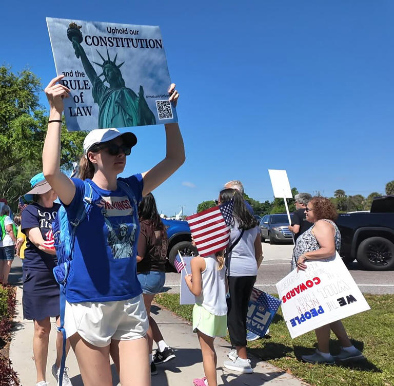 Large crowd joins nationwide 