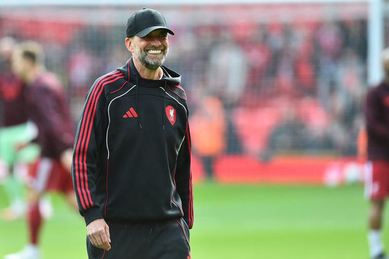 Returning Jurgen Klopp shows Liverpool love with telling gesture after ...