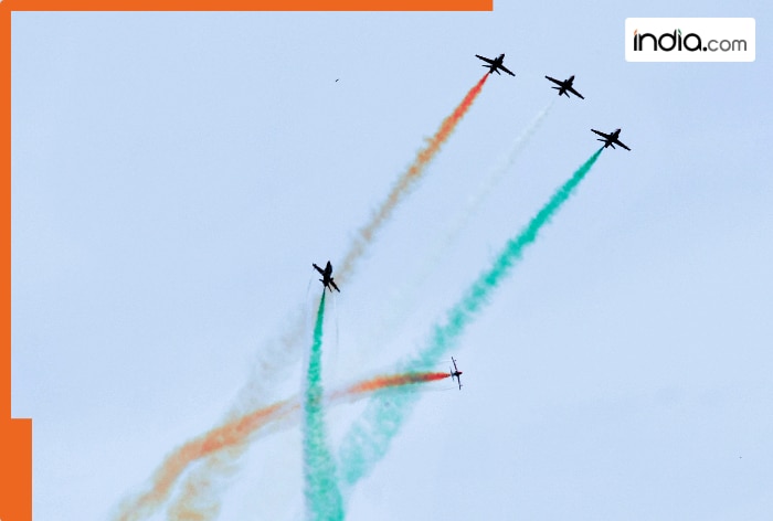 Indian Air Force flies Hawk Mk-132 jets near Pakistan border; here's ...