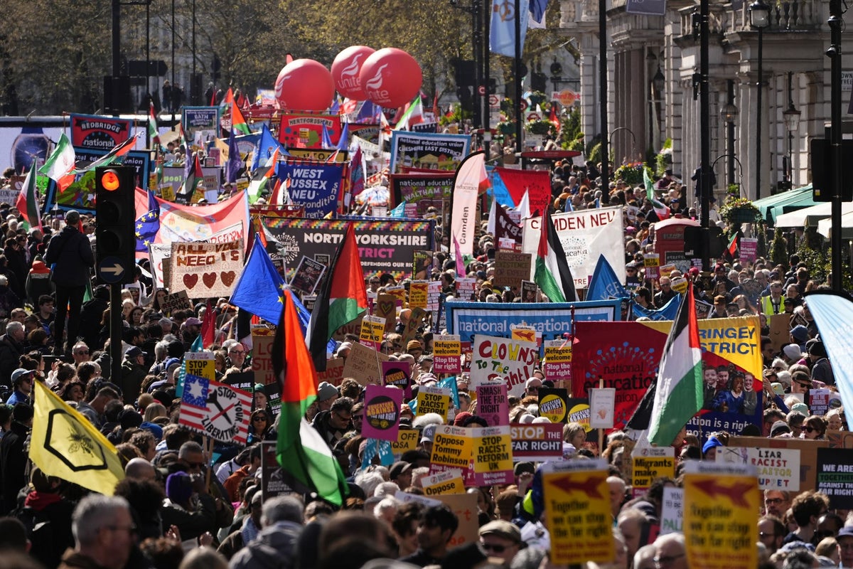 Tens of thousands march in biggest anti-far-right demonstration