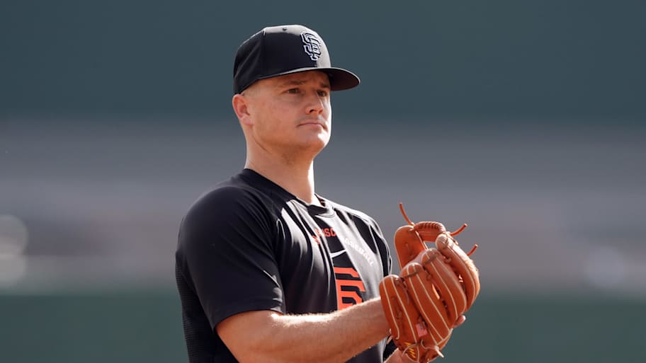 Giants tie franchise shutout record before finally scoring first run of ...